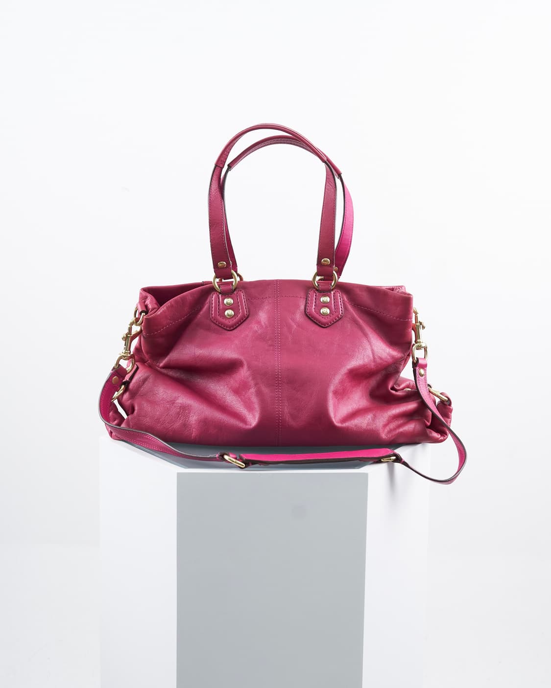 Coach 애쉴리 레더 핫핑크 숄더백 상품이미지3