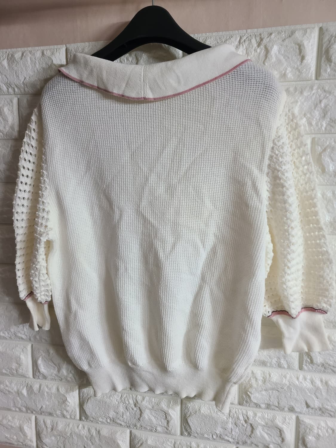 it MICHAA 흰색 카라 펀칭 니트(55) 상품이미지5