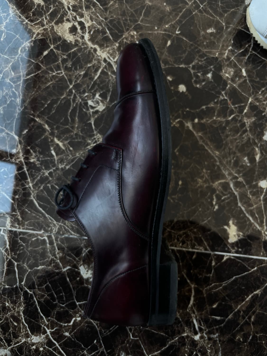 (UK9) 프라다 스트레이트 팁 캡토 옥스포드 더비 버건디 상품이미지3