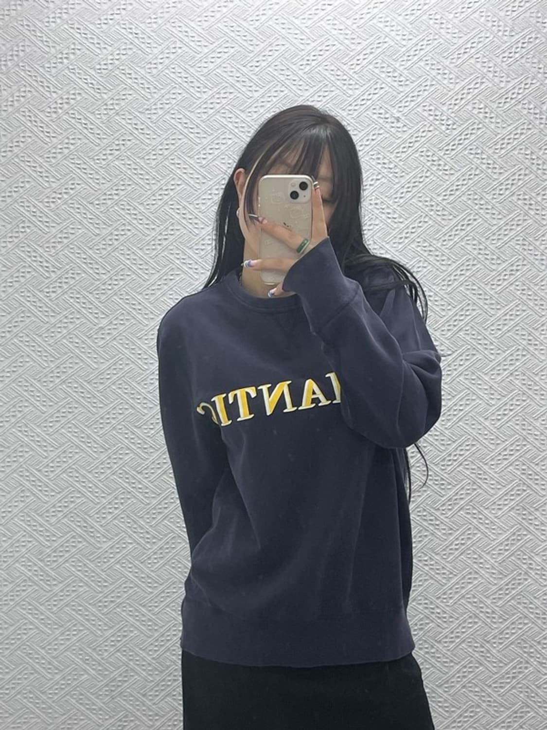 아크네스튜디오 로맨틱 크루넥 오버핏 맨투맨 M C07749 상품이미지2