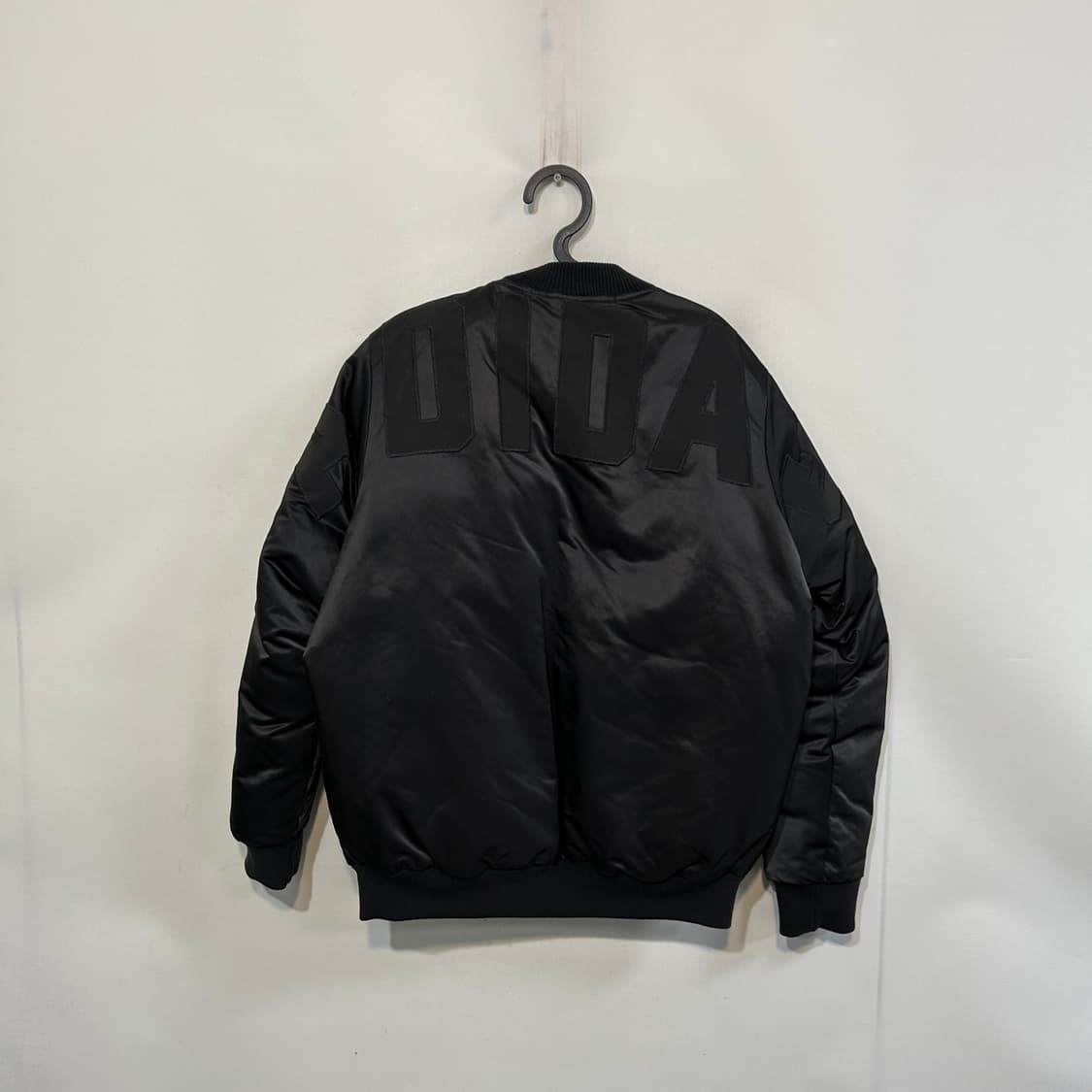 아디다스 남성 봄버 패딩 95 상품이미지3