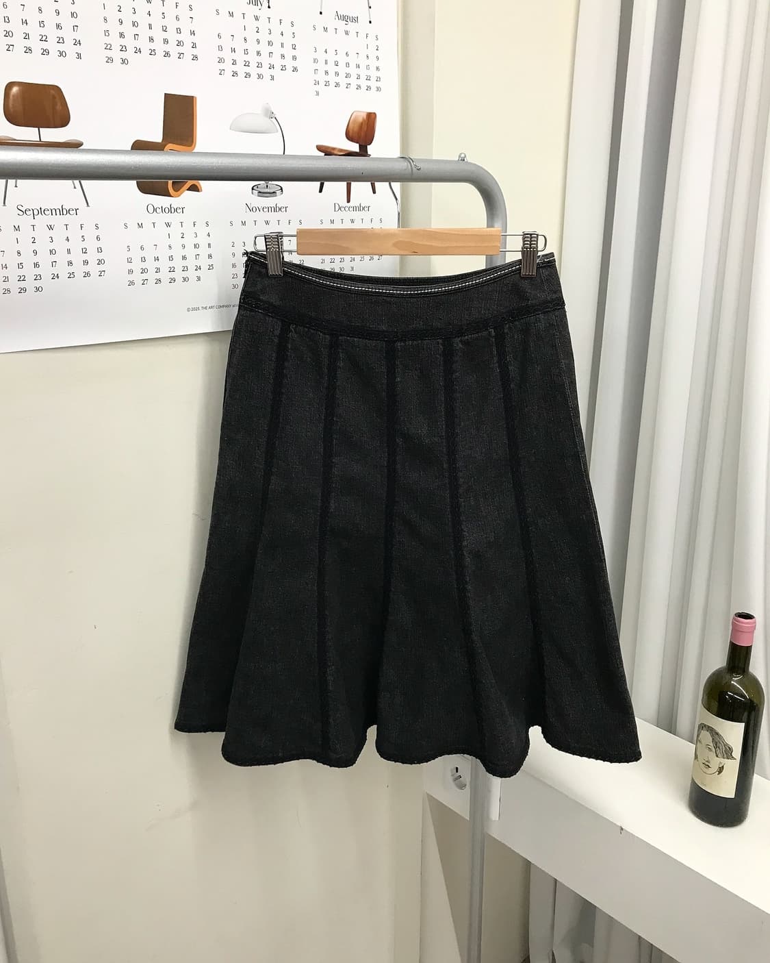 꾸레쥬 은장 로고 생지 데님 스커트 상품이미지5