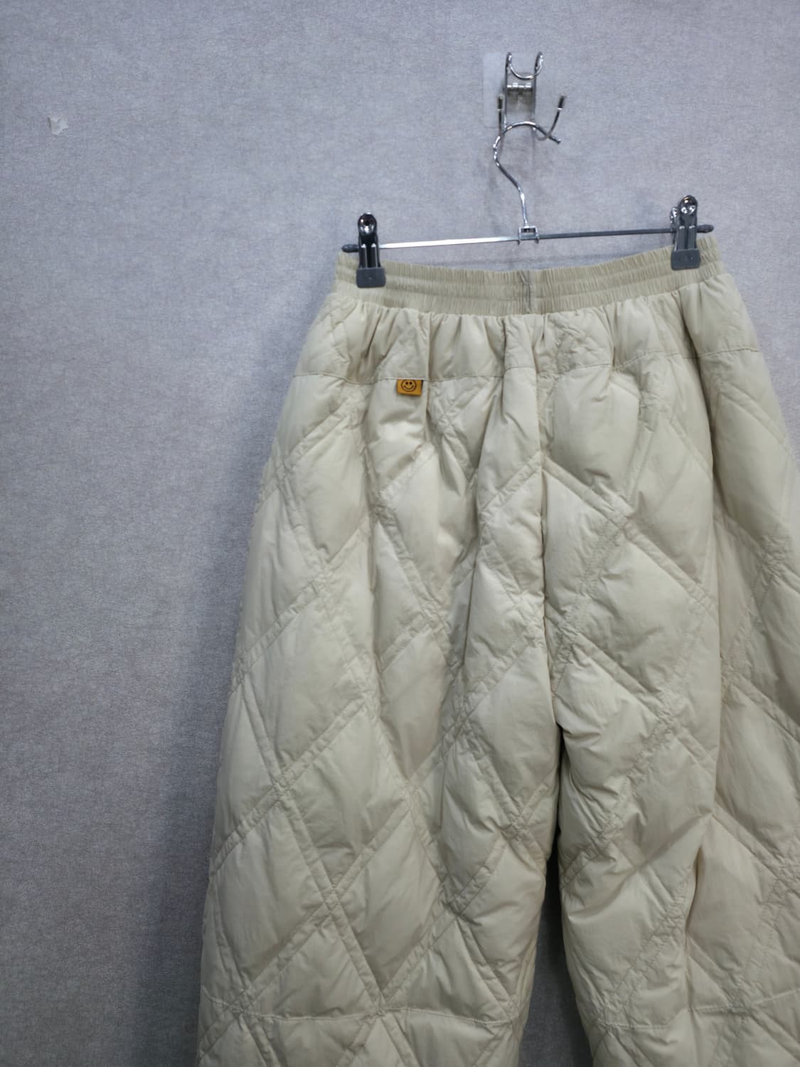 퀼팅 패딩 와이드 팬츠 상품이미지4