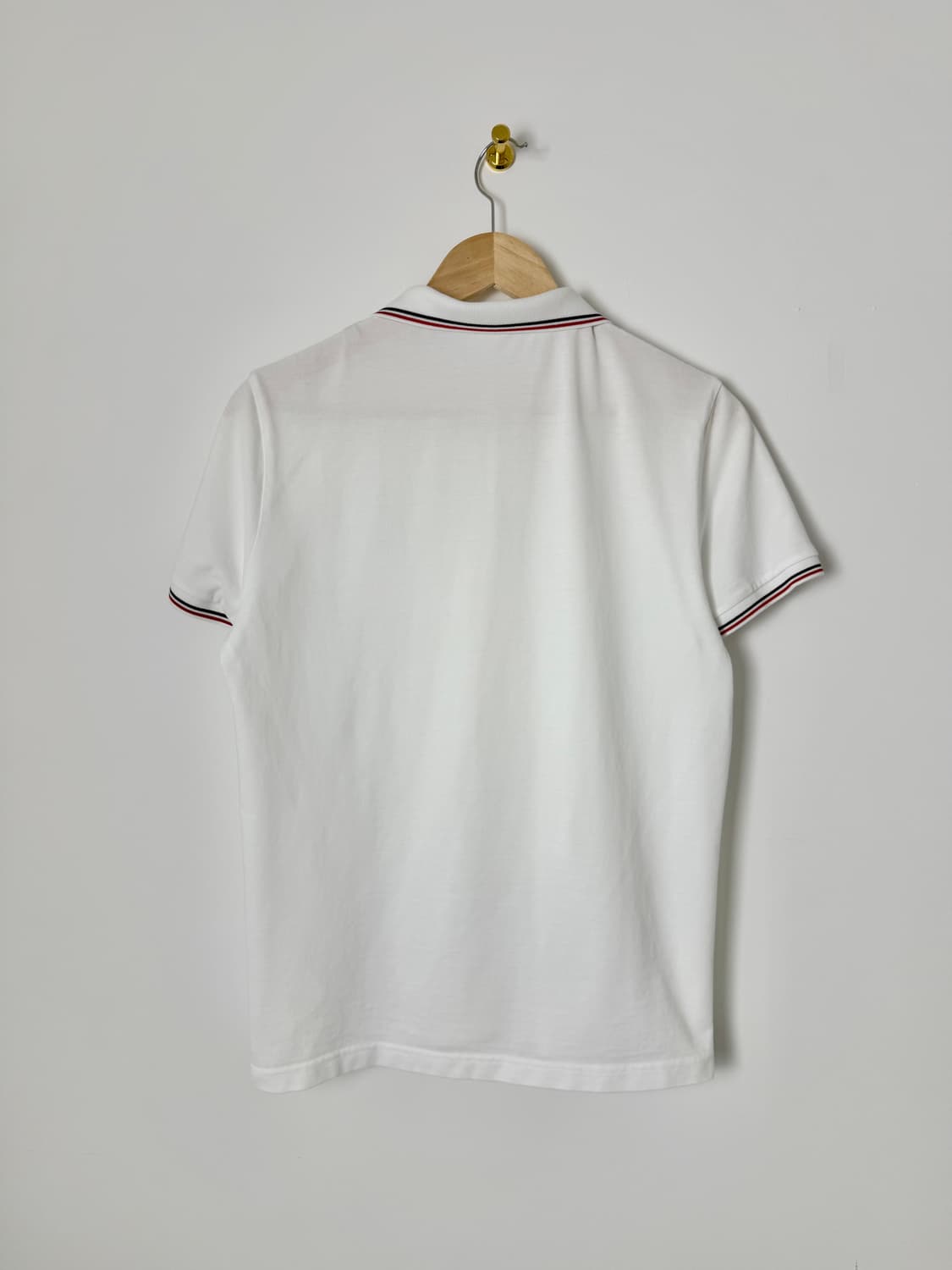 몽클레어 카라 반팔티 화이트  상품이미지5