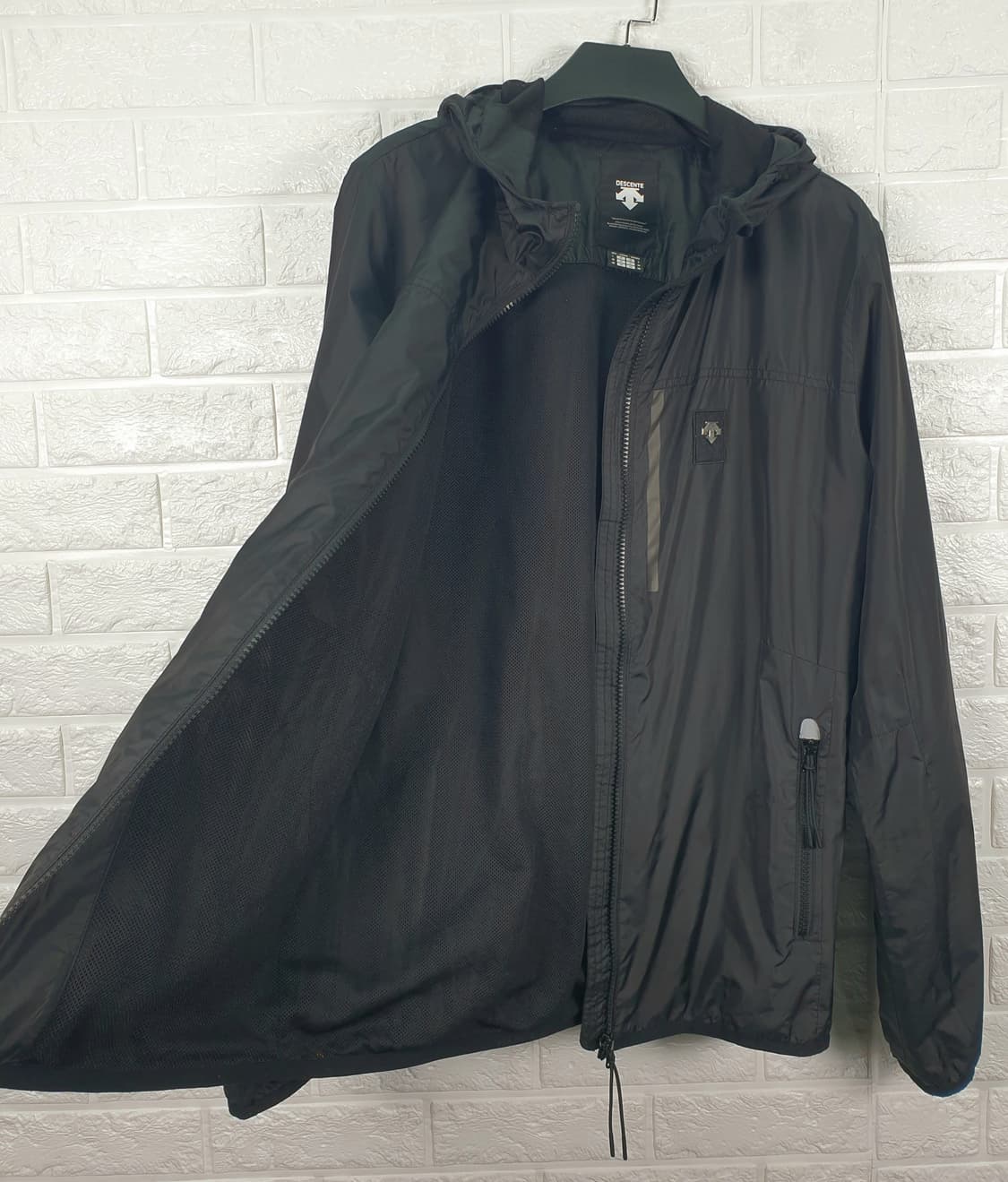 [100]데상트 트레이닝 바람막이 상품이미지4