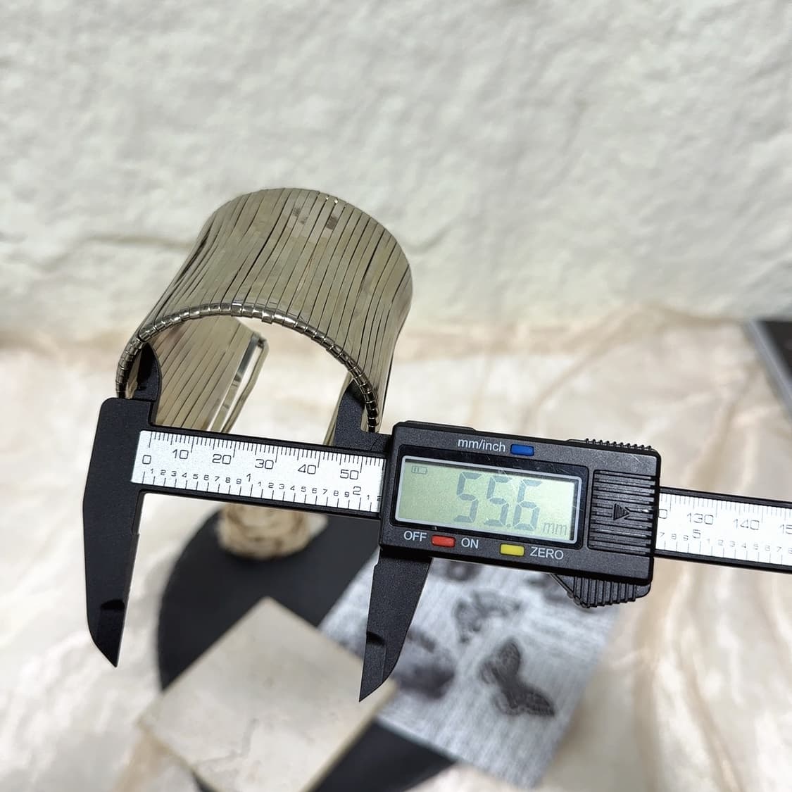 빈티지   메탈 오픈 팔찌 상품이미지3