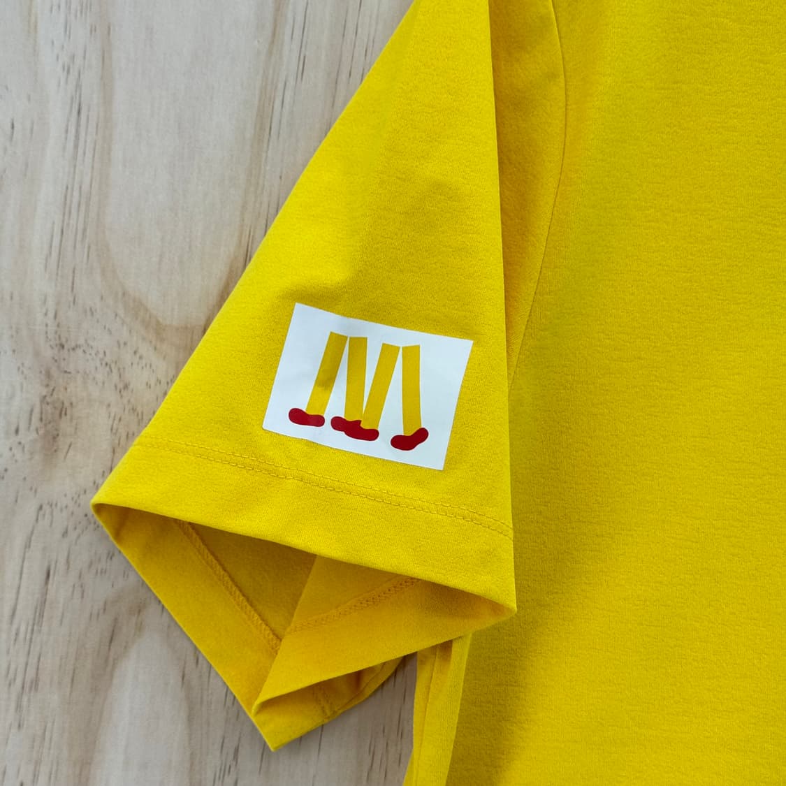 맥도날드 I'm lovin' it 반팔 티셔츠 옐로우 상품이미지4
