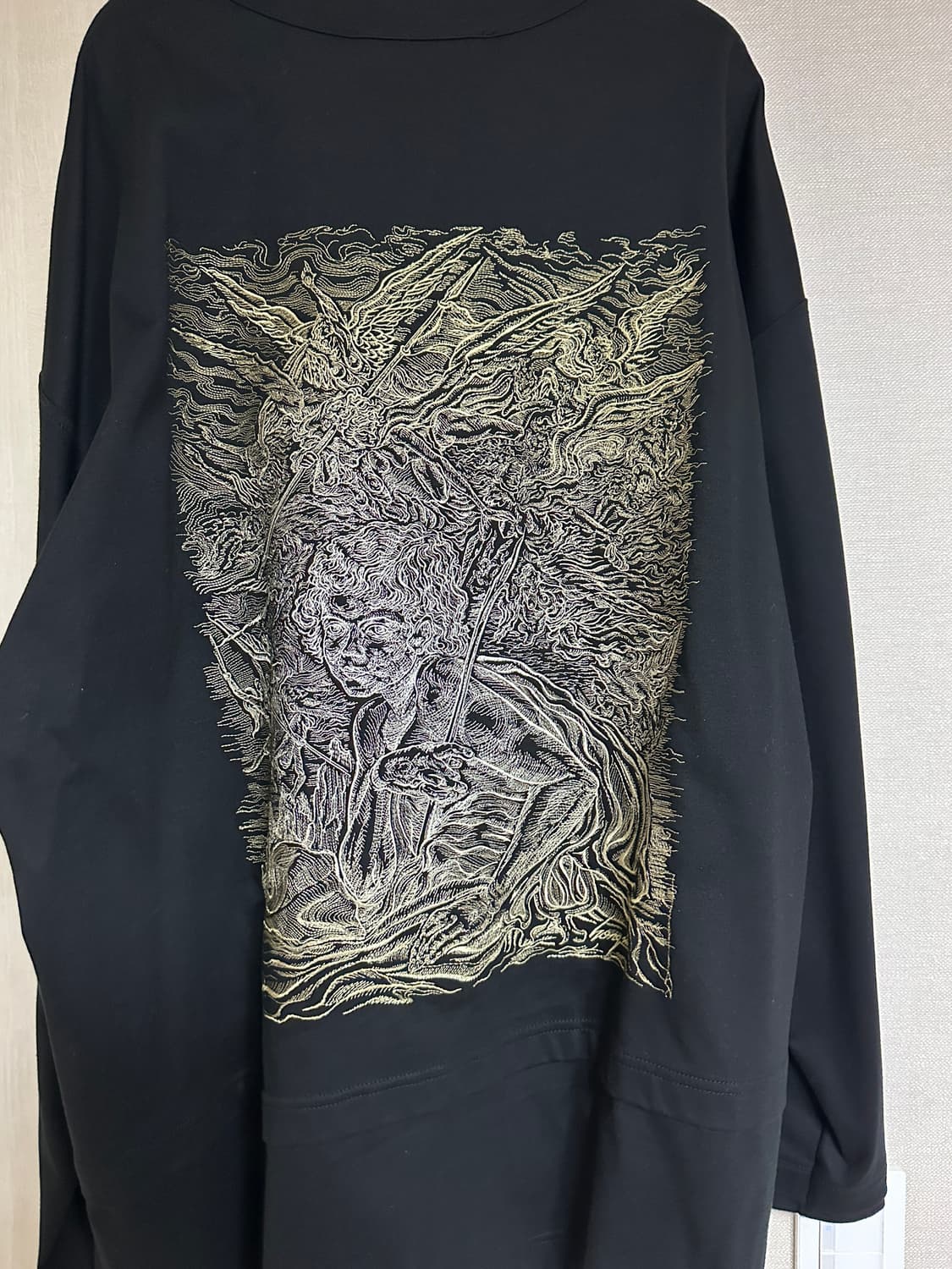 송지오 컬렉션 엠브로이드 롱슬리브 50 상품이미지2