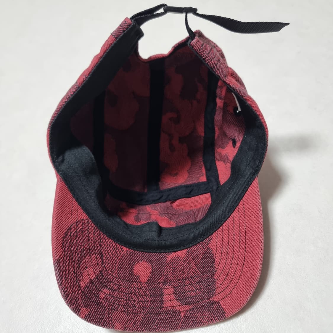 슈프림 캠프캡 레드 패턴 상품이미지1