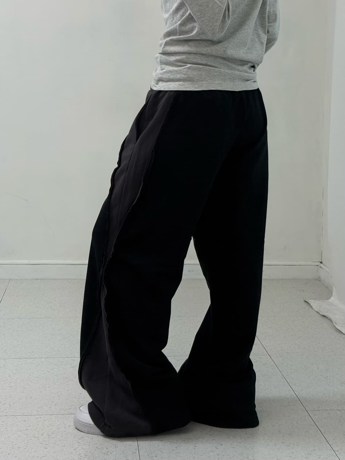 어반드레스 배색 스웻팬츠 상품이미지3