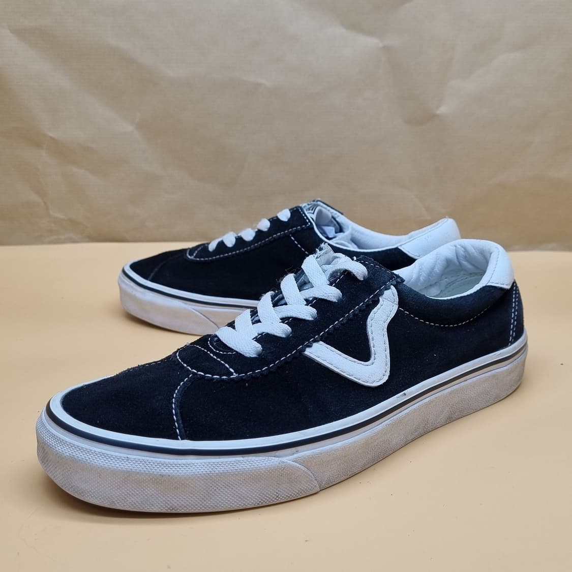 반스 스포츠 스웨이드 스니커즈 245. 상품이미지1