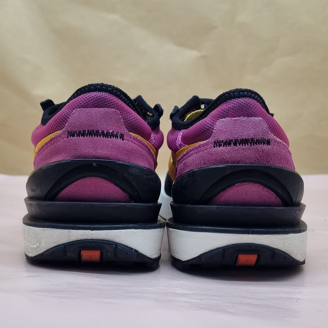 나이키 액티브 푸시아 여성운동화230 상품이미지4