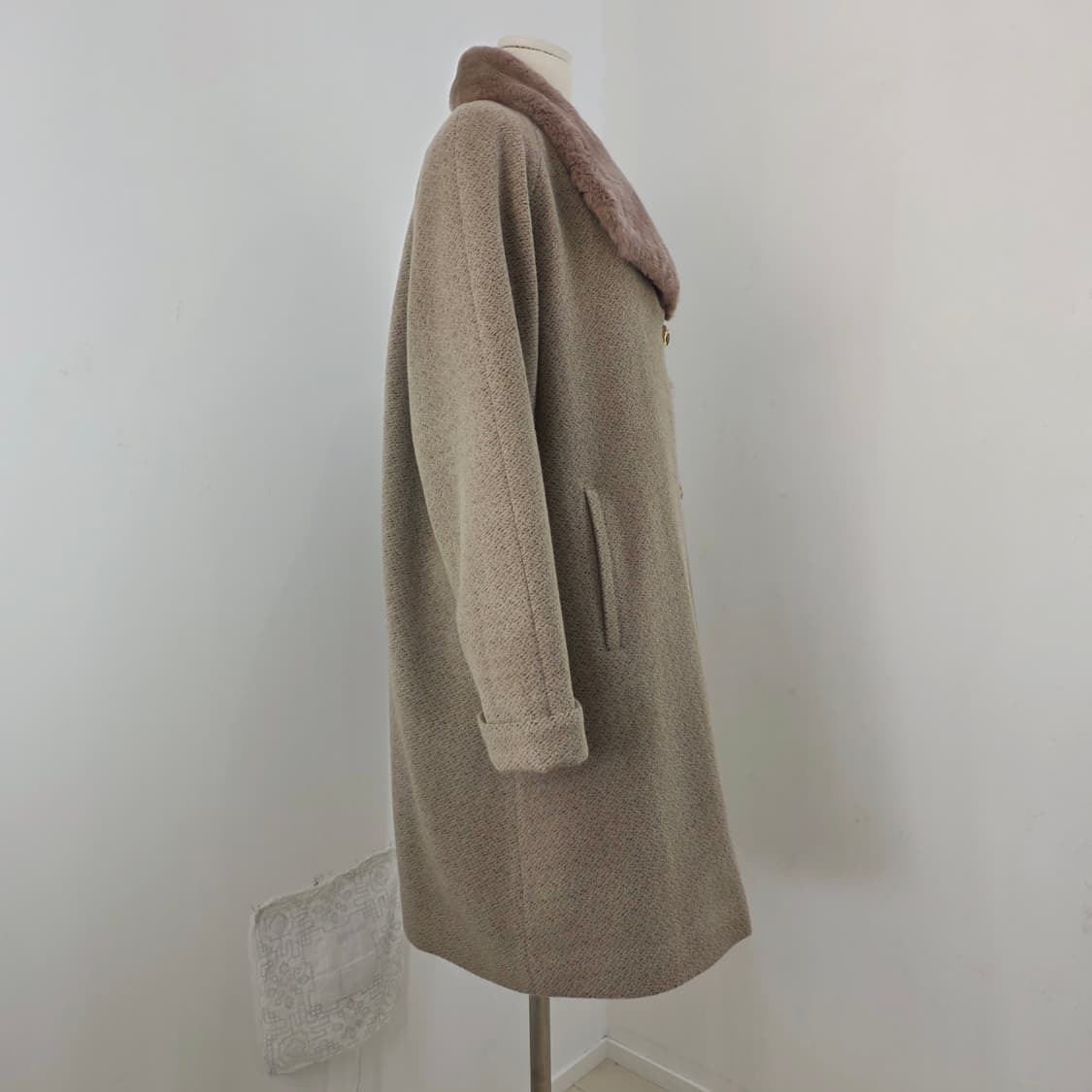 프리미엄 앙고라 울  퍼 트리밍 베이지 여성 롱코트 상품이미지7