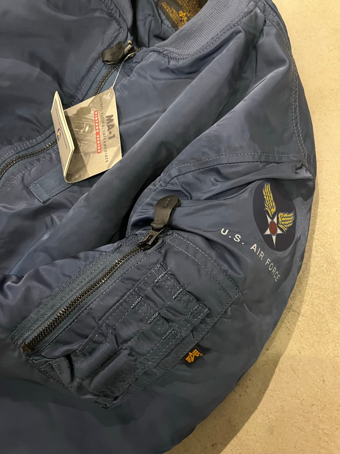 빈티지 알파 MA-1 에어포스 컬러 상품이미지3