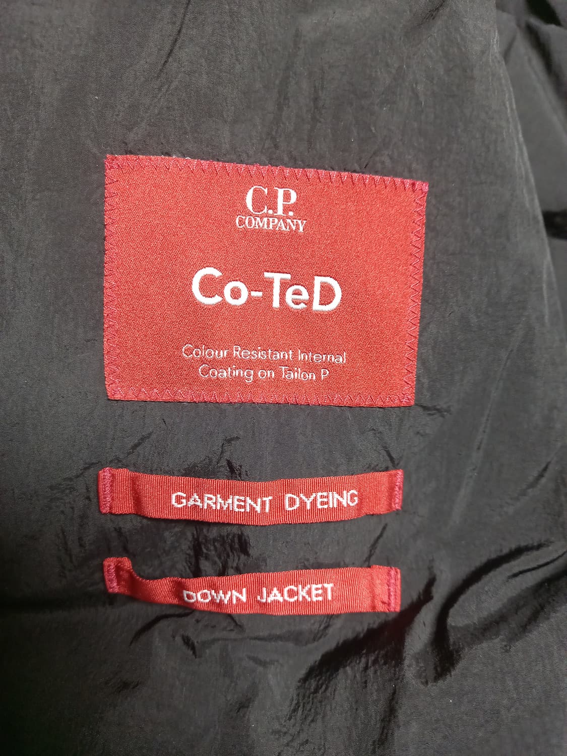 C.P컴퍼니 Co-TeD 블랙다운자켓  50(100) 상품이미지4