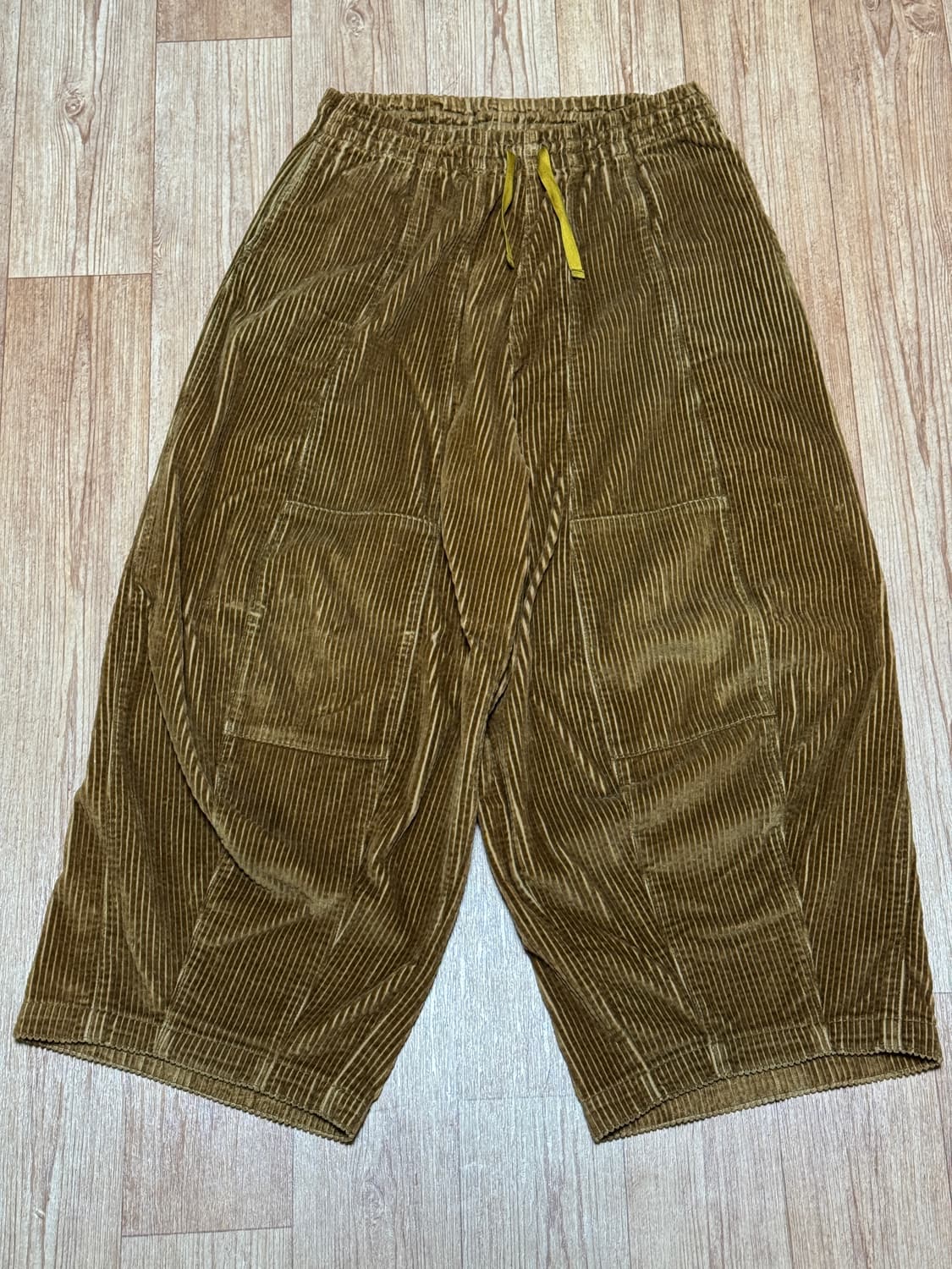 니들스  HD코듀로이 팬츠 상품이미지1