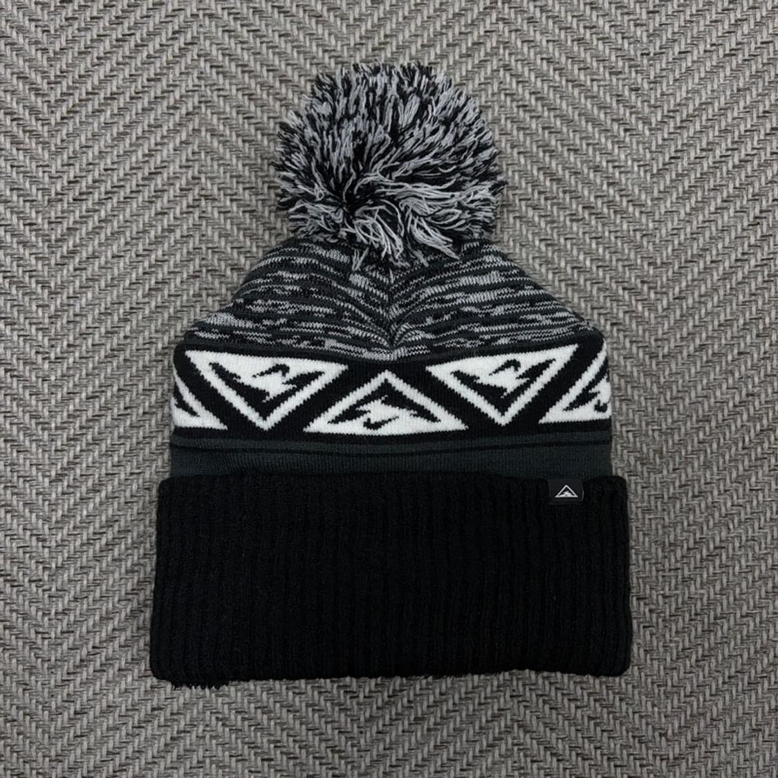 나이키 유틸리티 트레일 러닝 폼 비니 V2107  상품이미지2