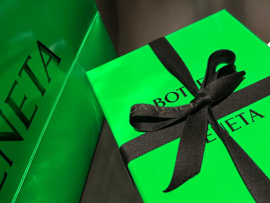 Bottega Veneta 카세트 신용카드 케이스 다크모스 카드지갑 상품이미지1