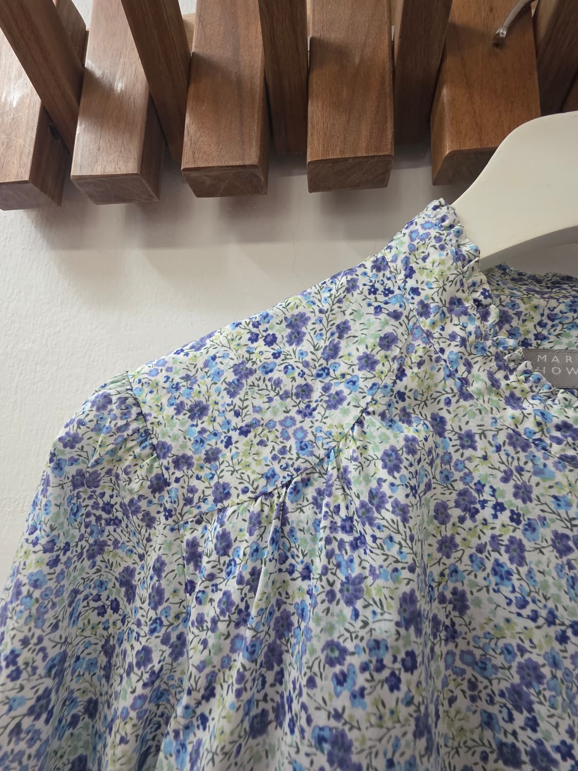 일본마가렛호웰 잔꽃블라우스 상품이미지4