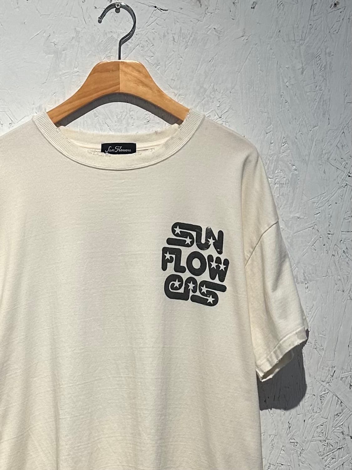 Sunflowers Sun Faded Rouded Star T 상품이미지5