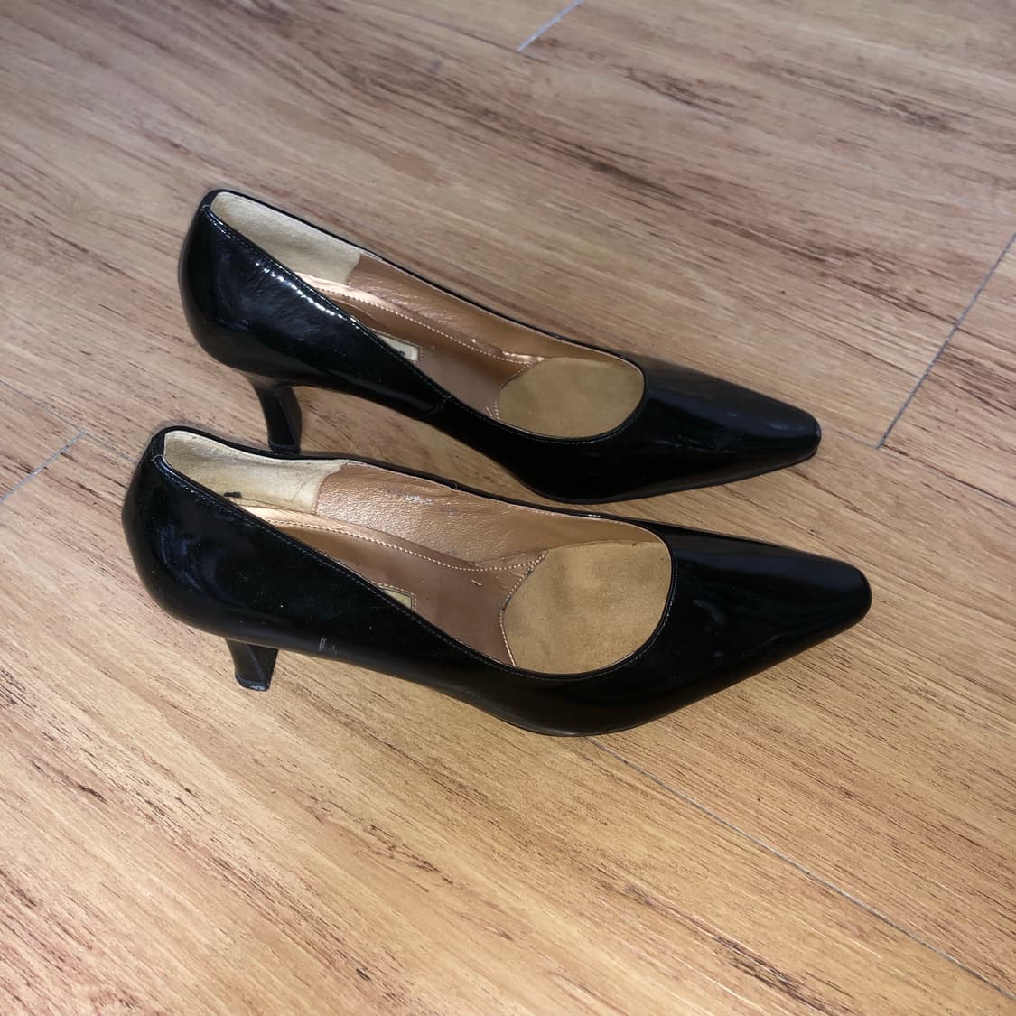 에나멜 블랙 구두 👩🏻‍🦱  상품이미지2