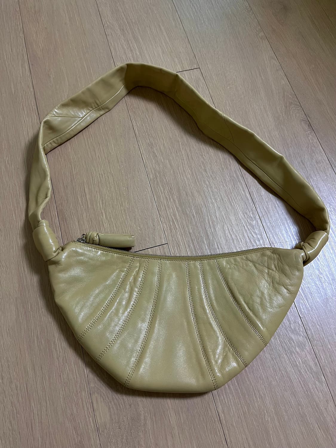 르메르 범백 크로와상백 스몰 버터컬러 상품이미지2