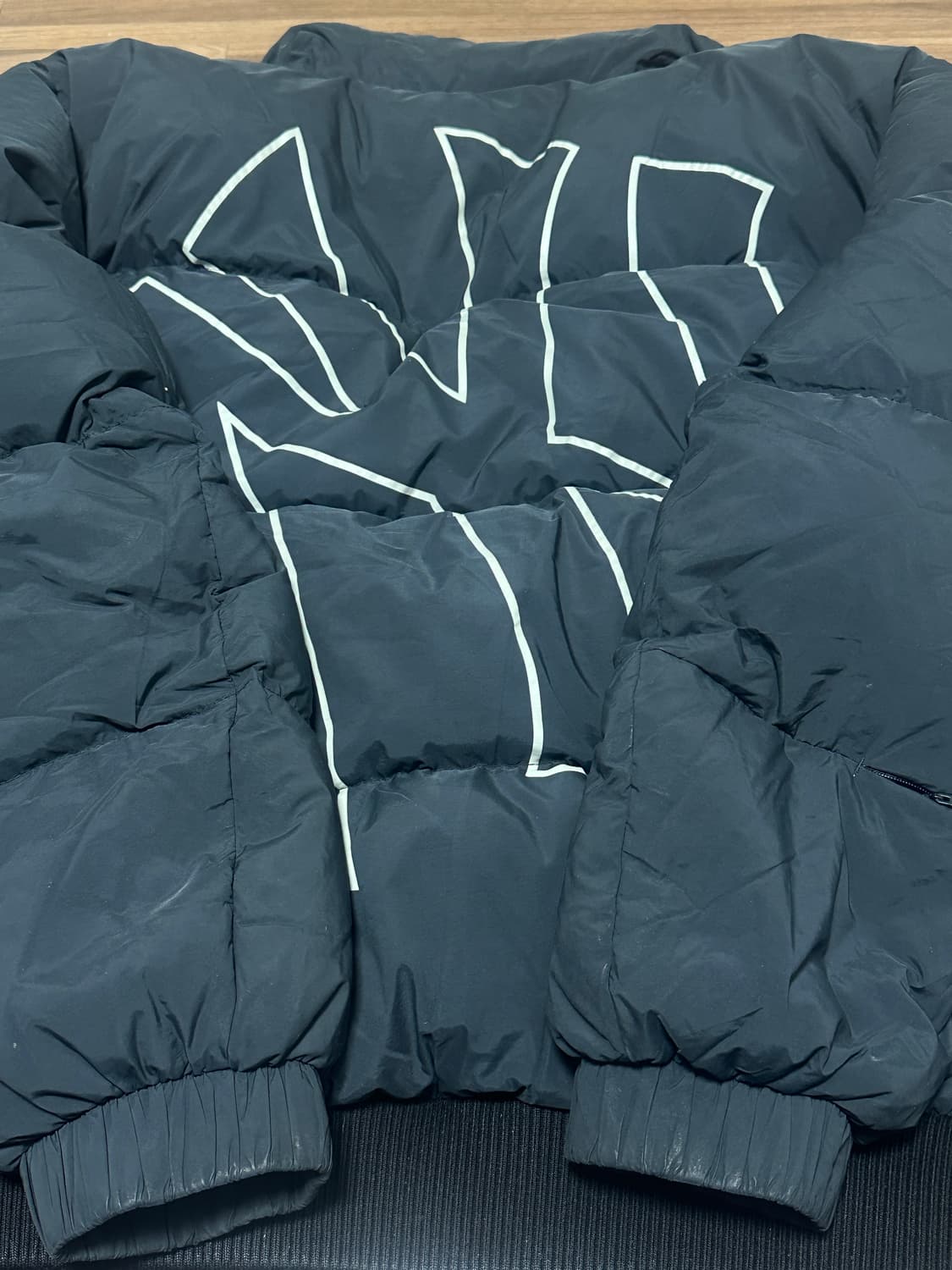 MLB 숏패딩 블랙 m 상품이미지8