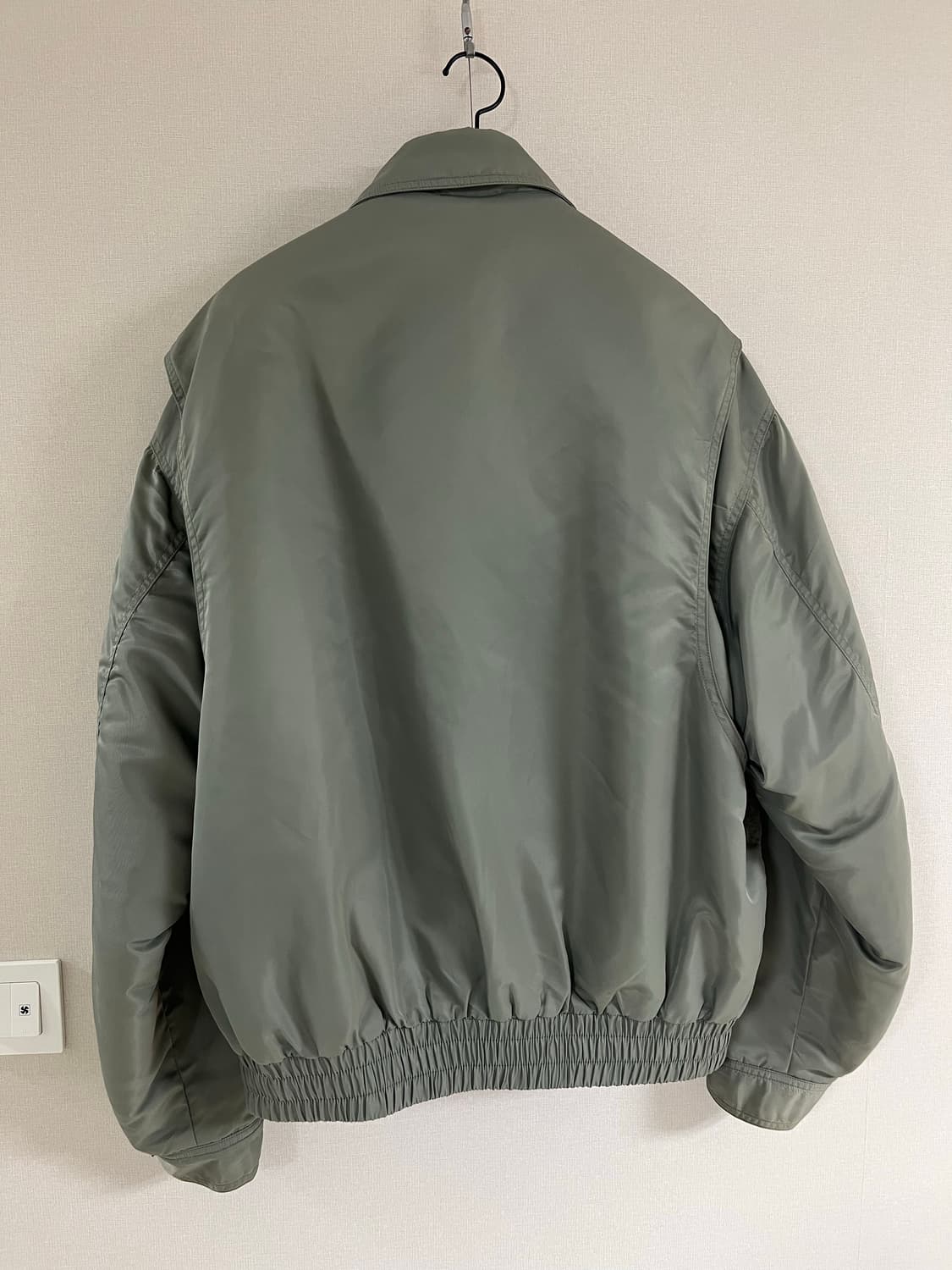 일꼬르소 그레이시카키 오버핏 ma-1 상품이미지3