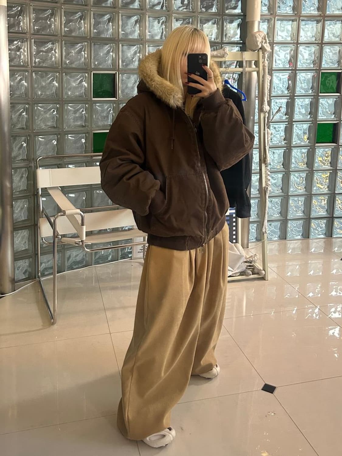 FAKE FUR ZIP UP 양방향 인조 모피 지퍼 후드 블라우스 상품이미지2