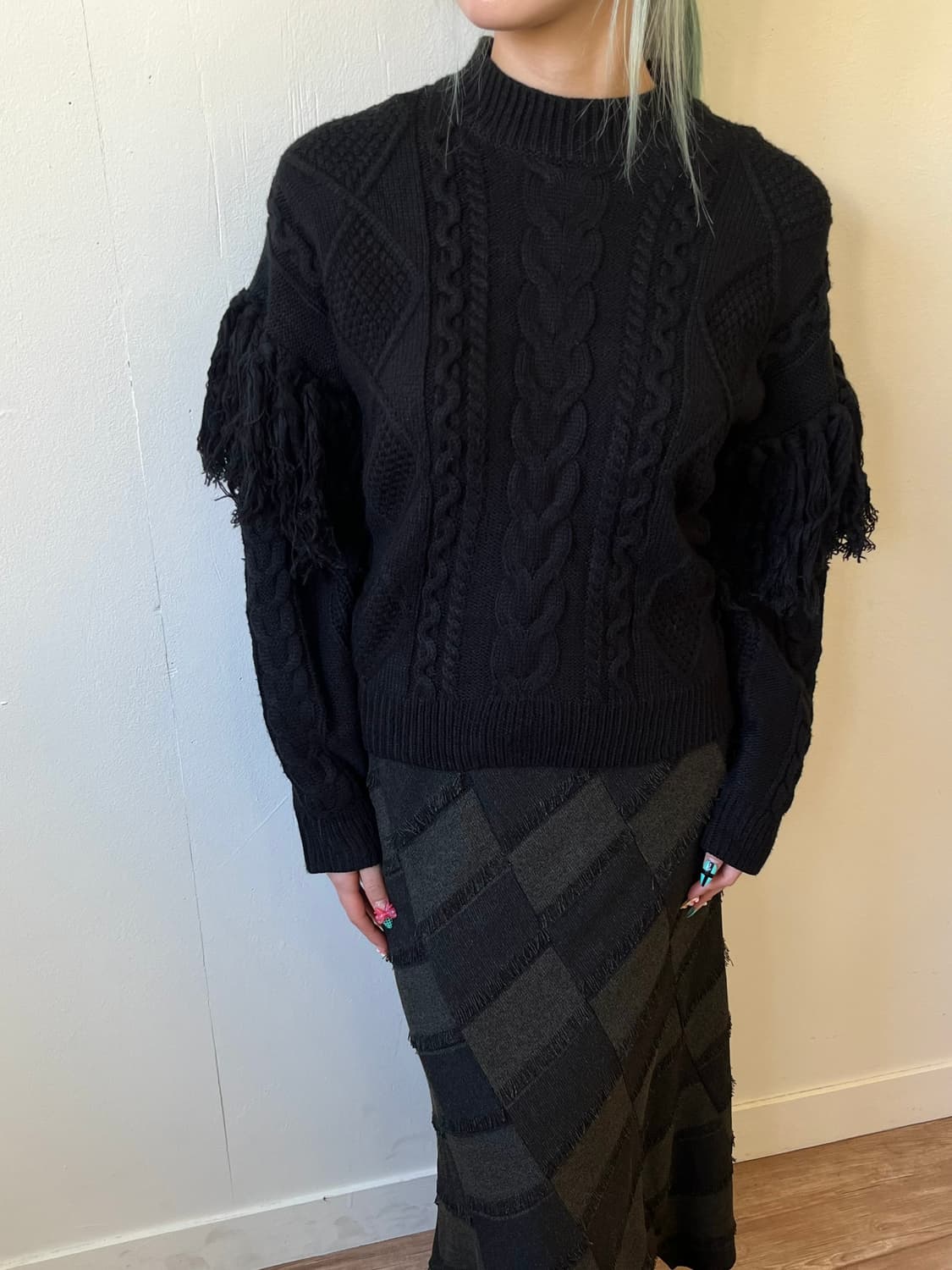 EMODA 테슬 블랙 스웨터 상품이미지7