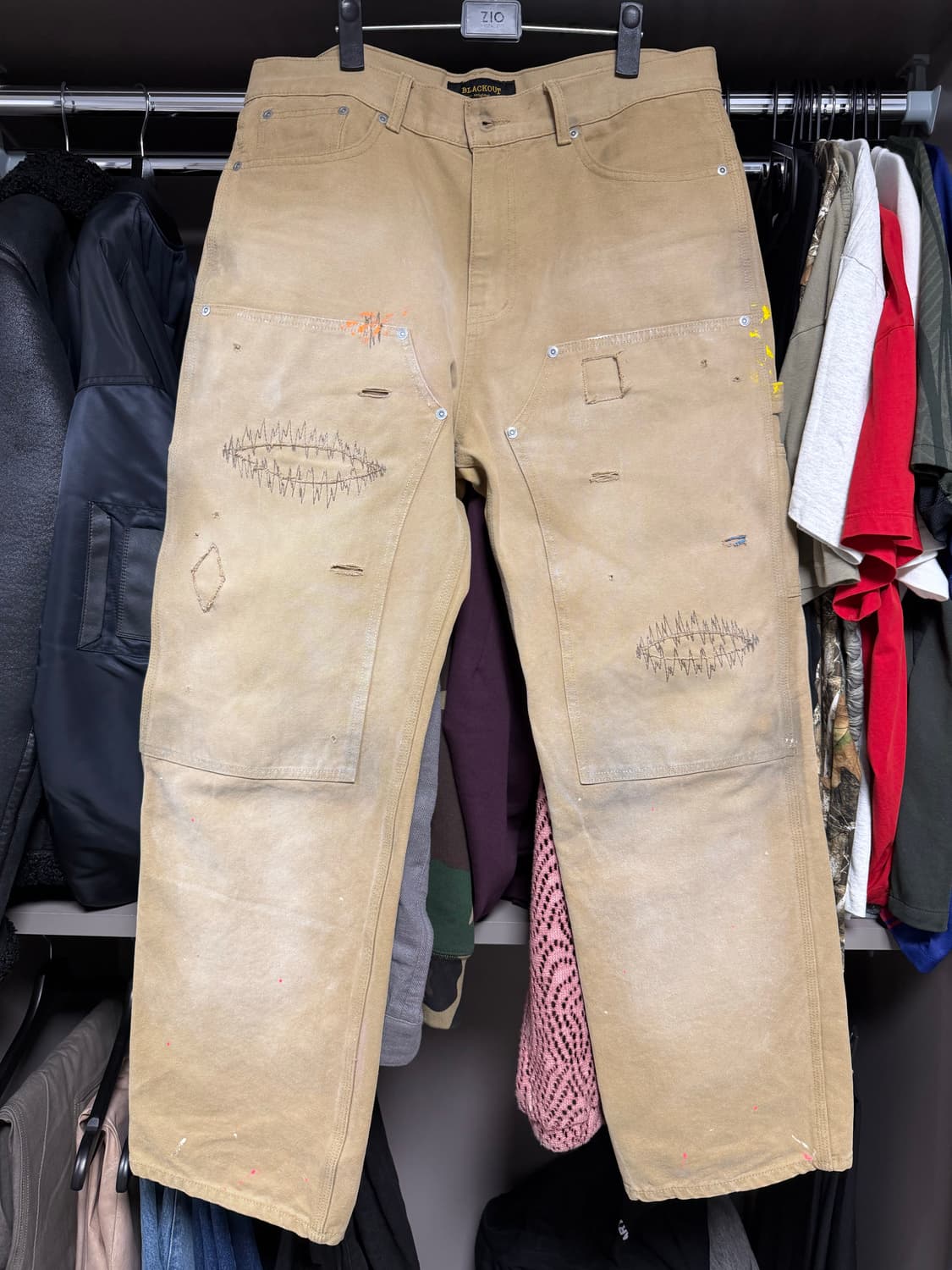 [L]블랙아웃 크랙 더블니 팬츠 베이지 상품이미지1