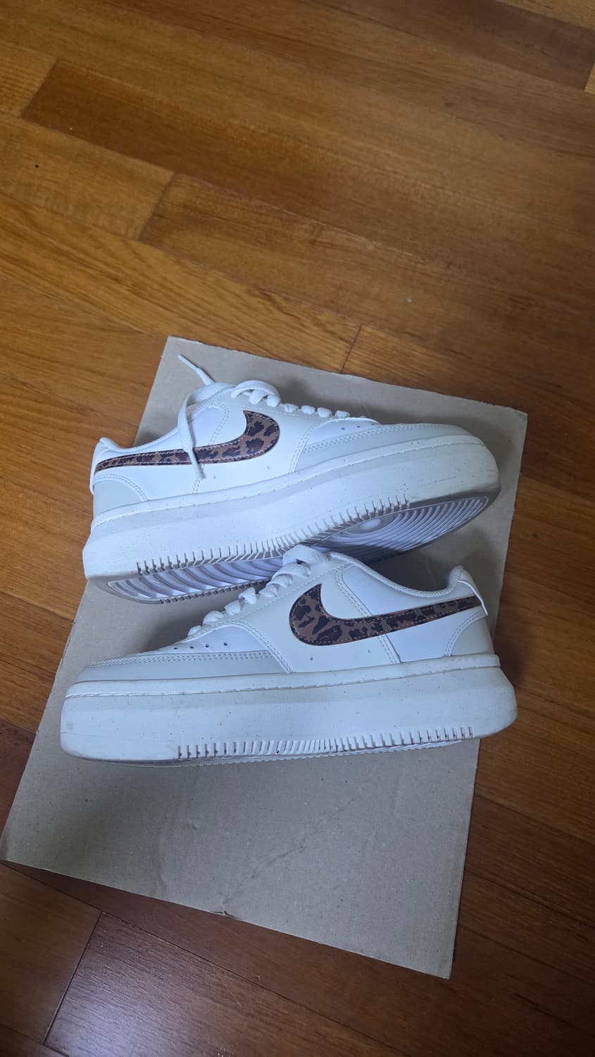 나이키 코트 비전 알타 레오파드  상품이미지3