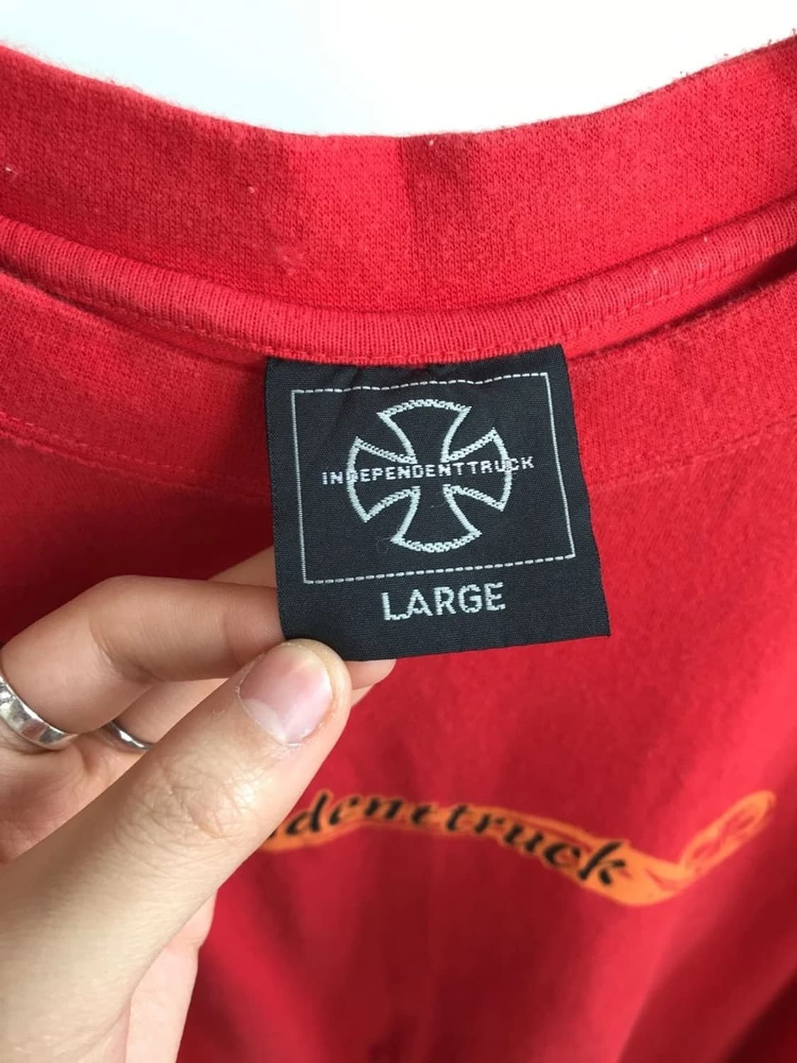 Y2K Independent Truck Skate Graphic Tee 상품이미지8