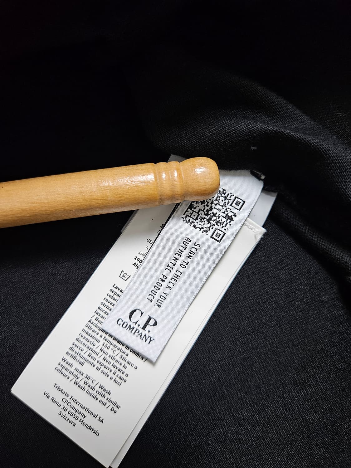 Cp컴퍼니 렌즈 와펜 헤비 코튼 반팔티 블랙 상품이미지9