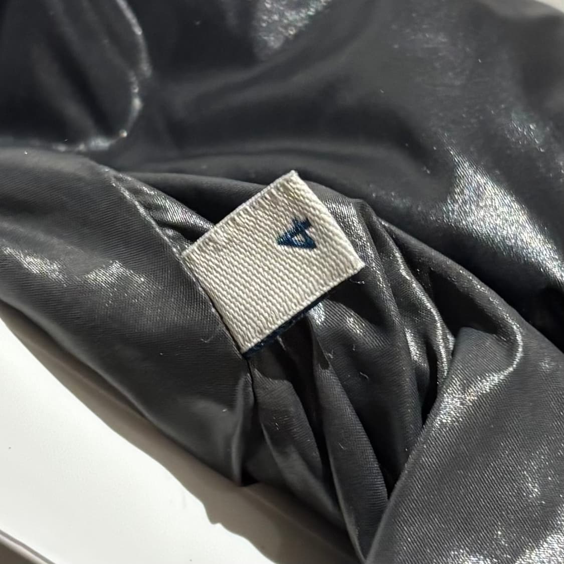 A+ / 4 (105) 몽클레어 마야 숏패딩 블랙 상품이미지5