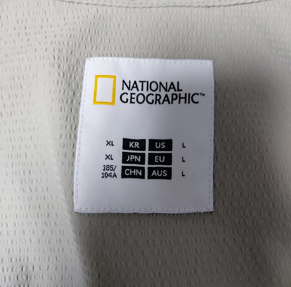 내셔널지오그래픽 남성 시어서커 반팔 셔츠(XL)

 상품이미지7