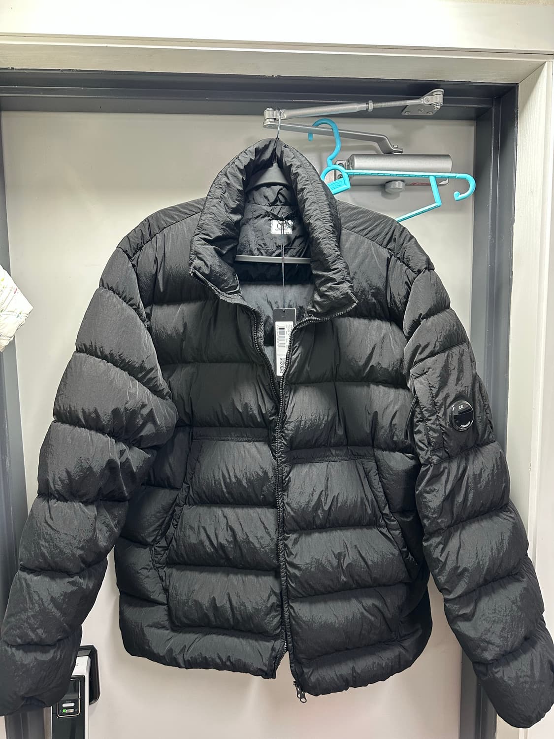 CP컴퍼니 24fw 크롬R 패딩 블랙 54 XXL (크림구매 1회착) 상품이미지1