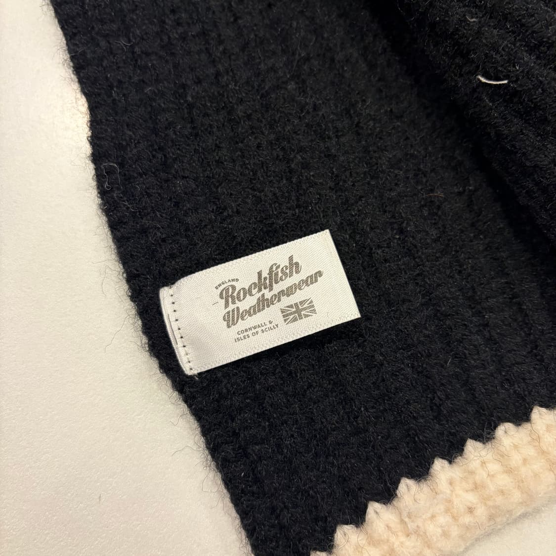 락피쉬 웨더웨어 블랙 머플러 상품이미지2