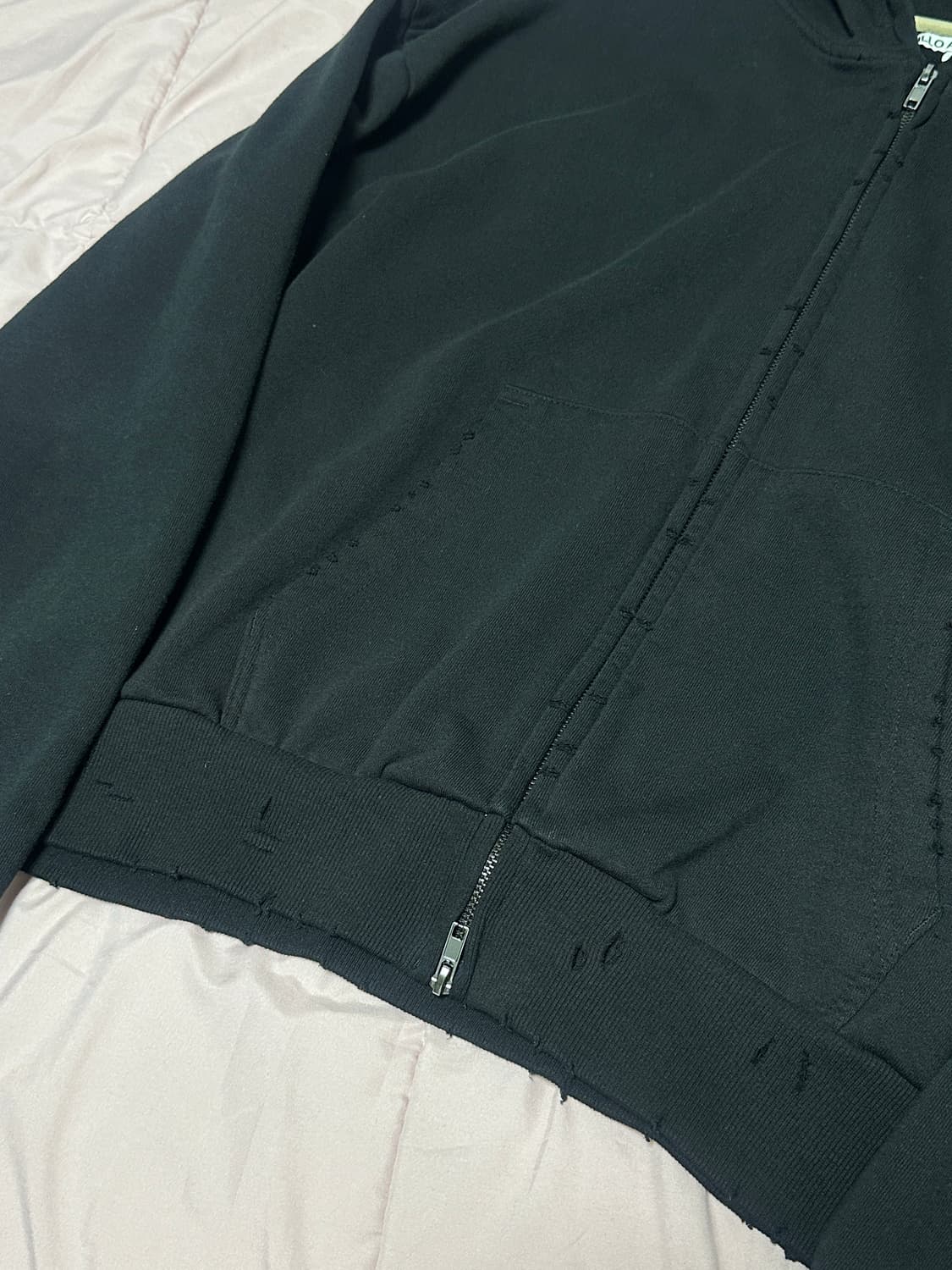 (L) 밀로아카이브 데미지 쇼트 후드집업 블랙 판매 상품이미지6