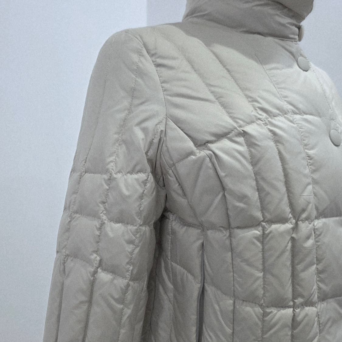 TWO C 투씨 퀼팅 덕다운 숏패딩 상품이미지7
