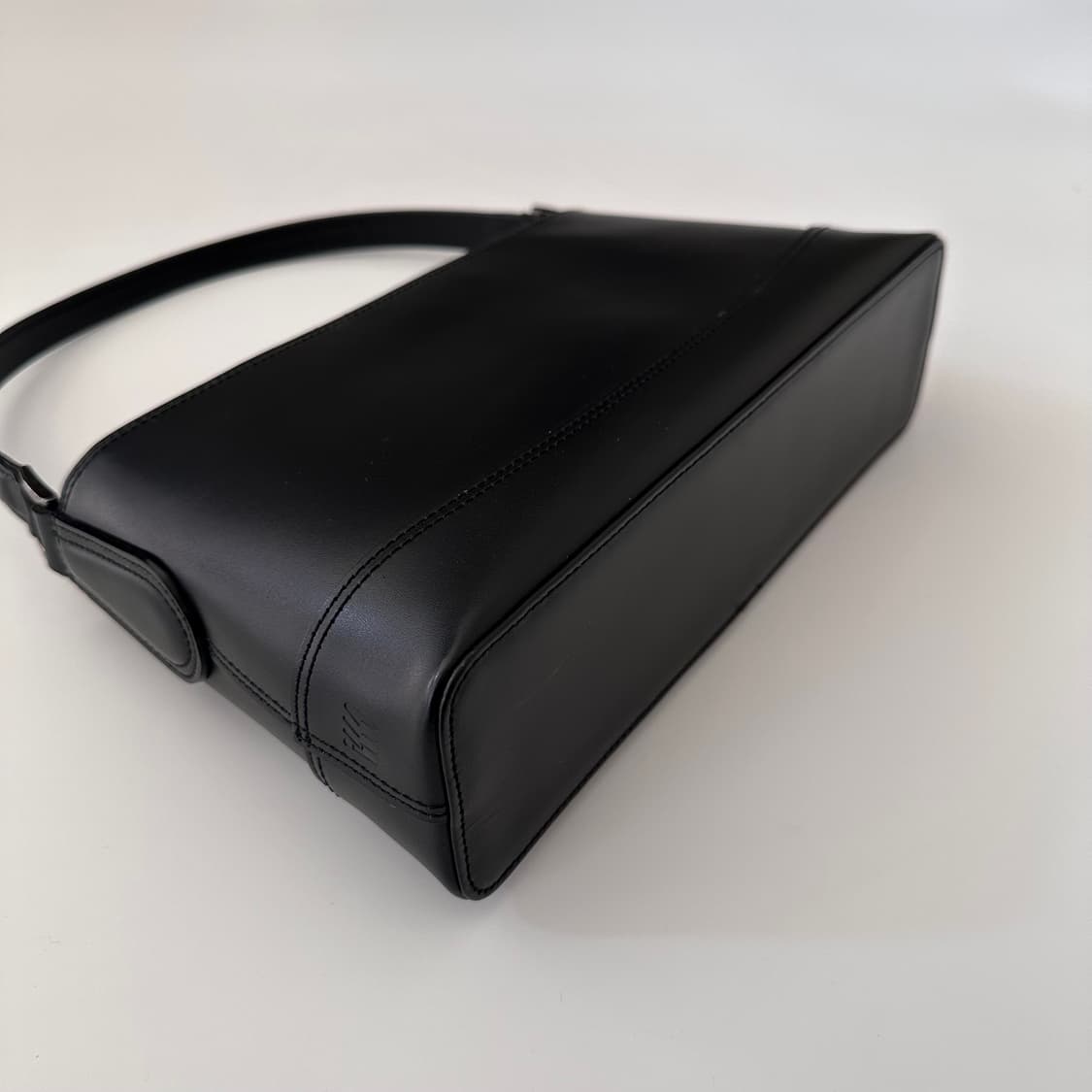 이세이미야케 im product 가죽 토트백 상품이미지6