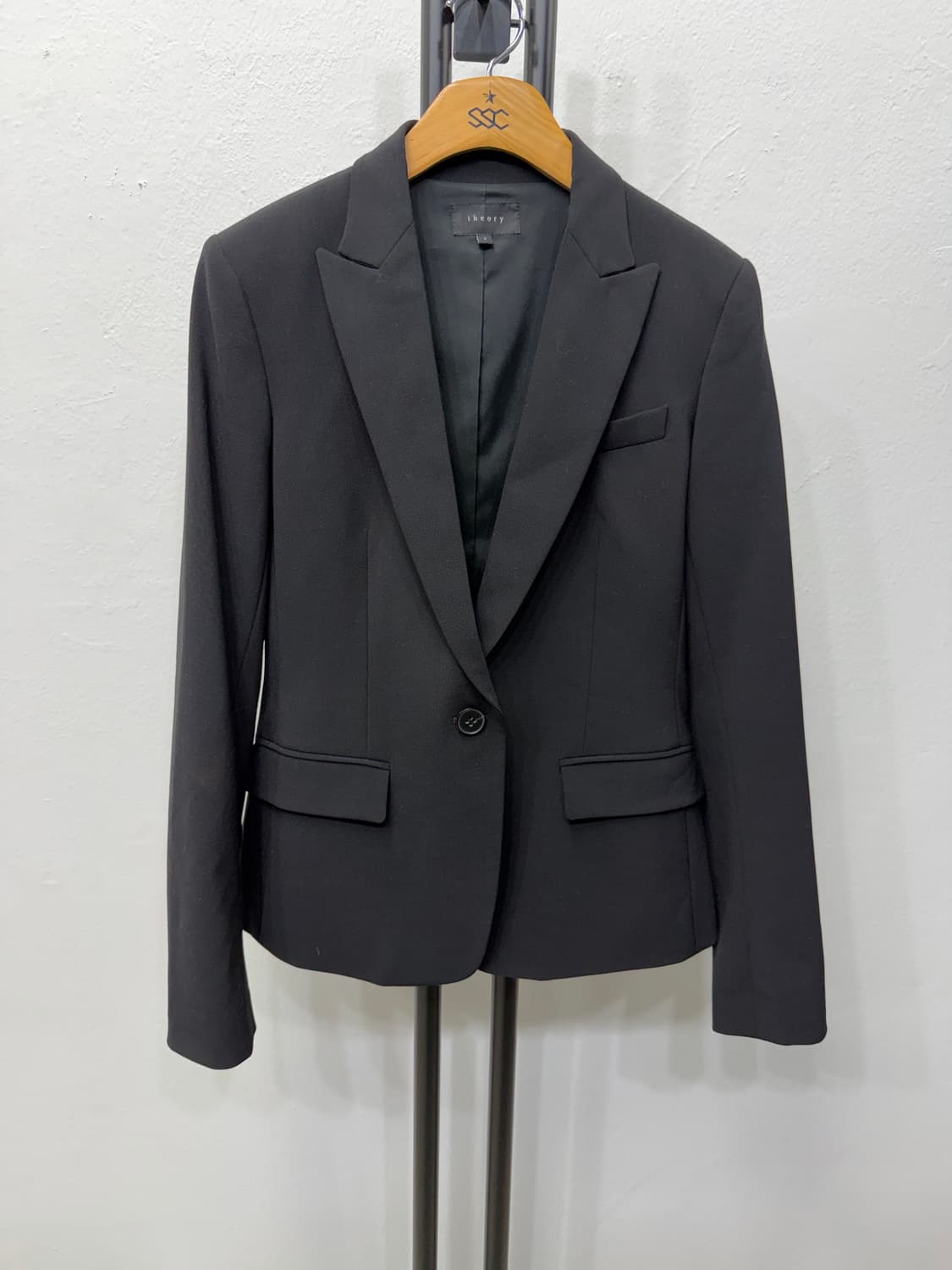 매장판정품) Theory 띠어리 여성 블랙 블레이저 자켓 4(44) 상품이미지1