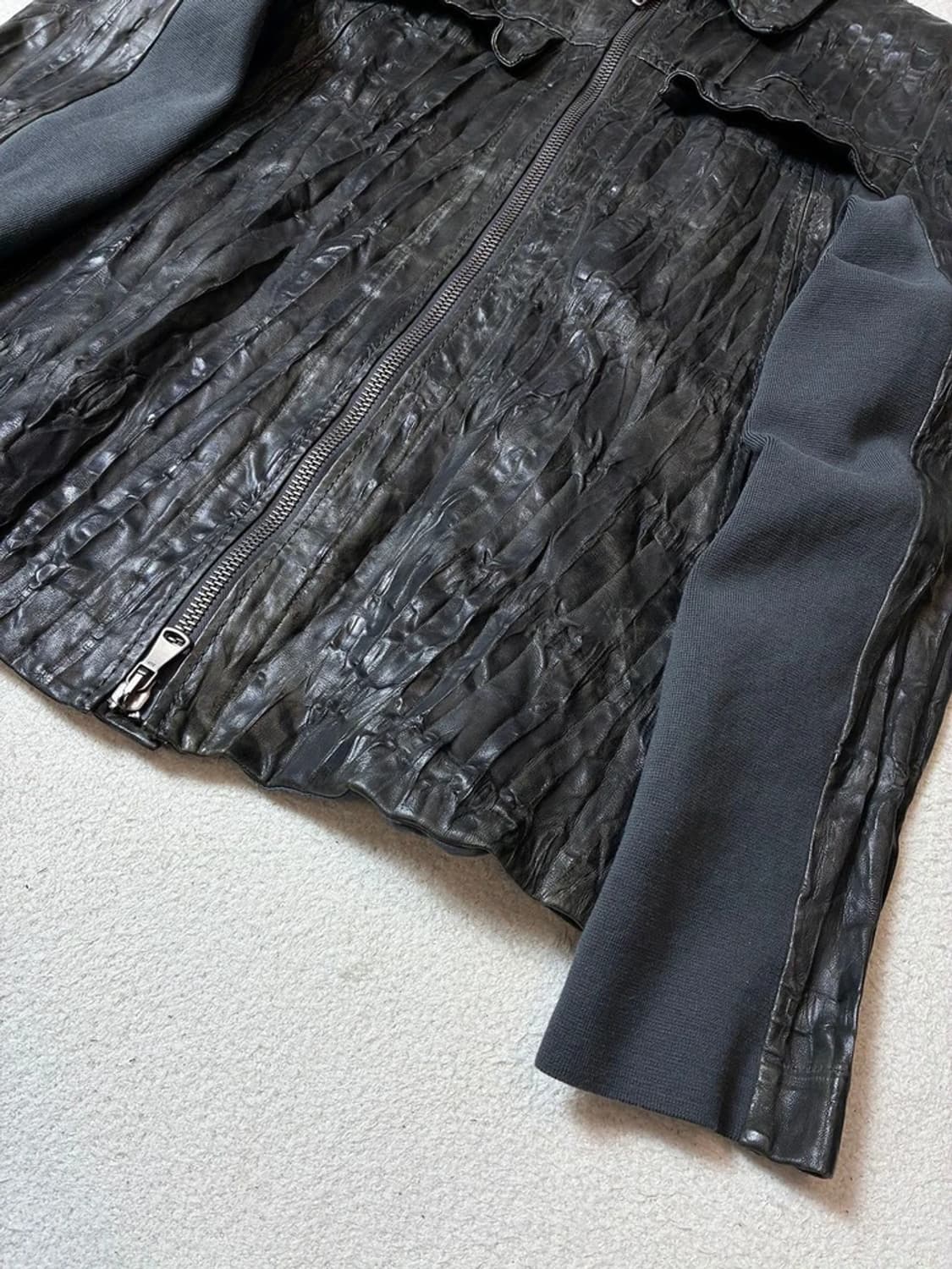 트랜짓 Transit 락시크 플리츠 양가죽 자켓 PN7696 상품이미지4