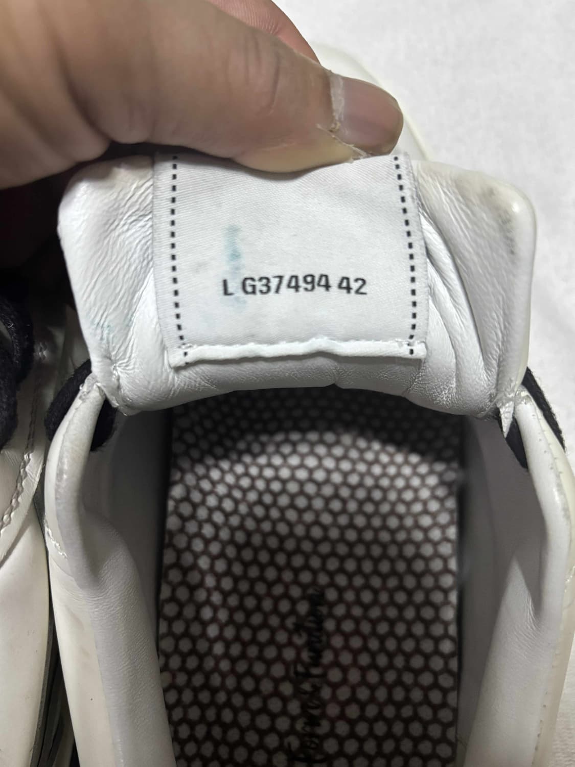 샤넬 화이트 스니커즈 42사이즈 상품이미지3