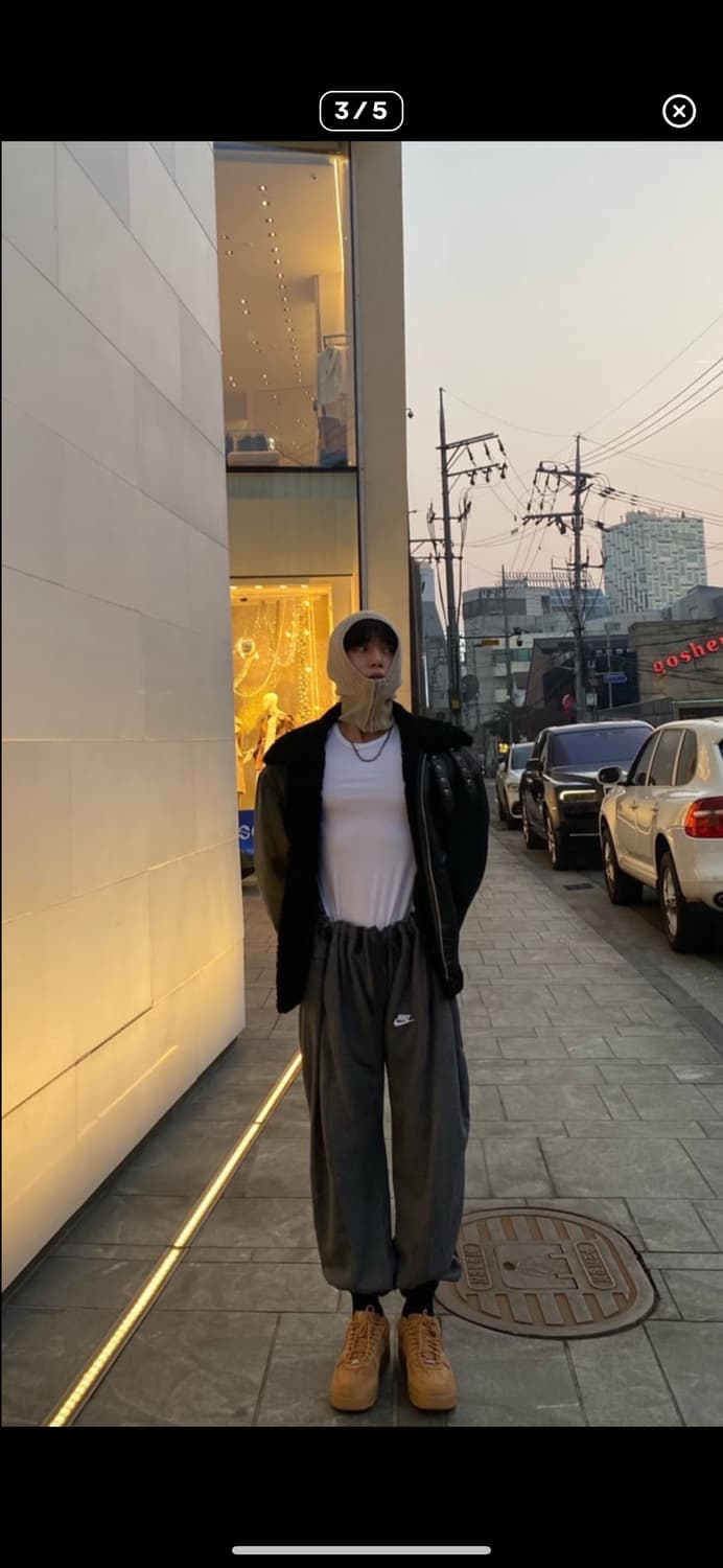 베트멍 무스탕 팝니다 황금사이즈 M 제실착사진있어요 상품이미지3