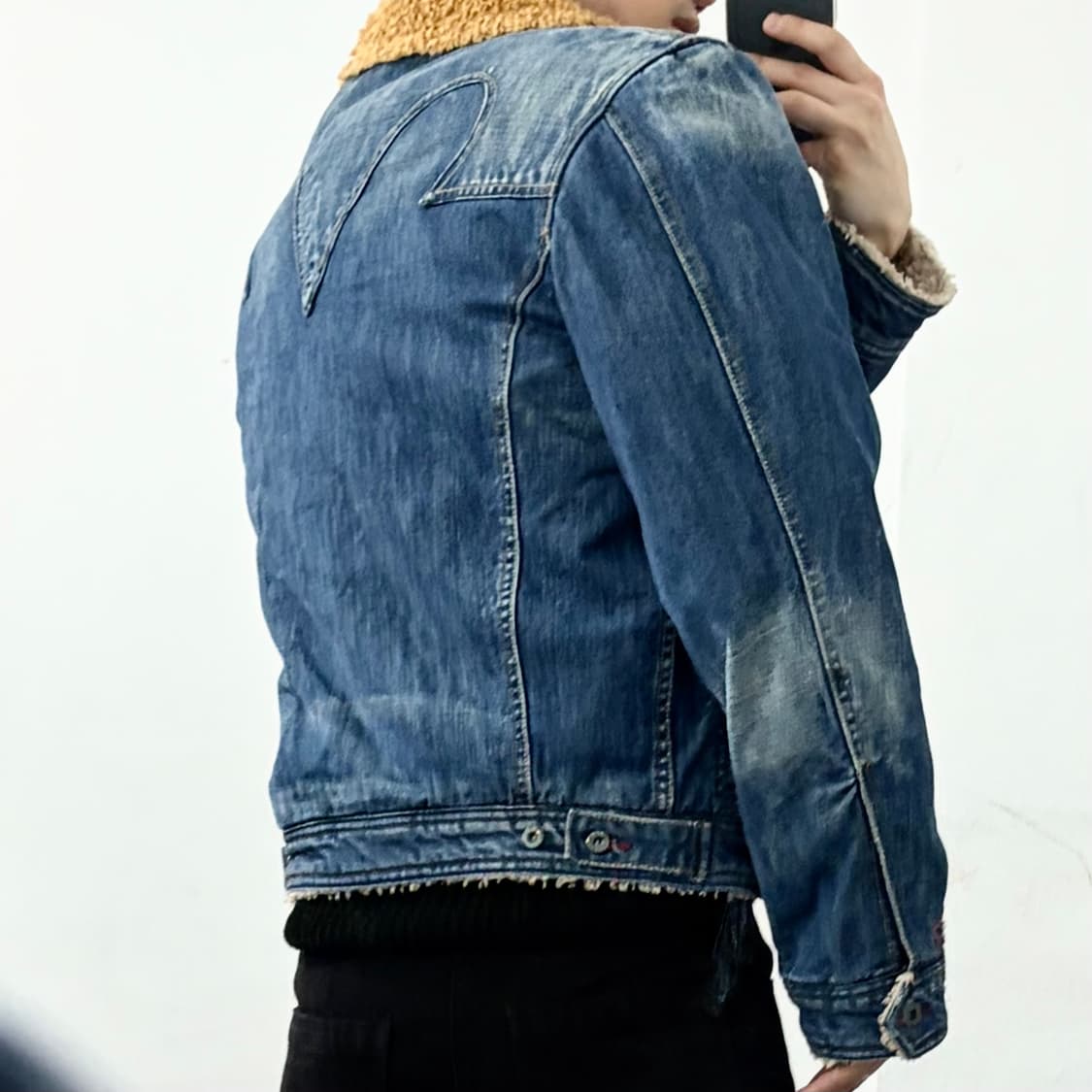 디젤 워시드 쉐르파 데님 자켓 상품이미지3