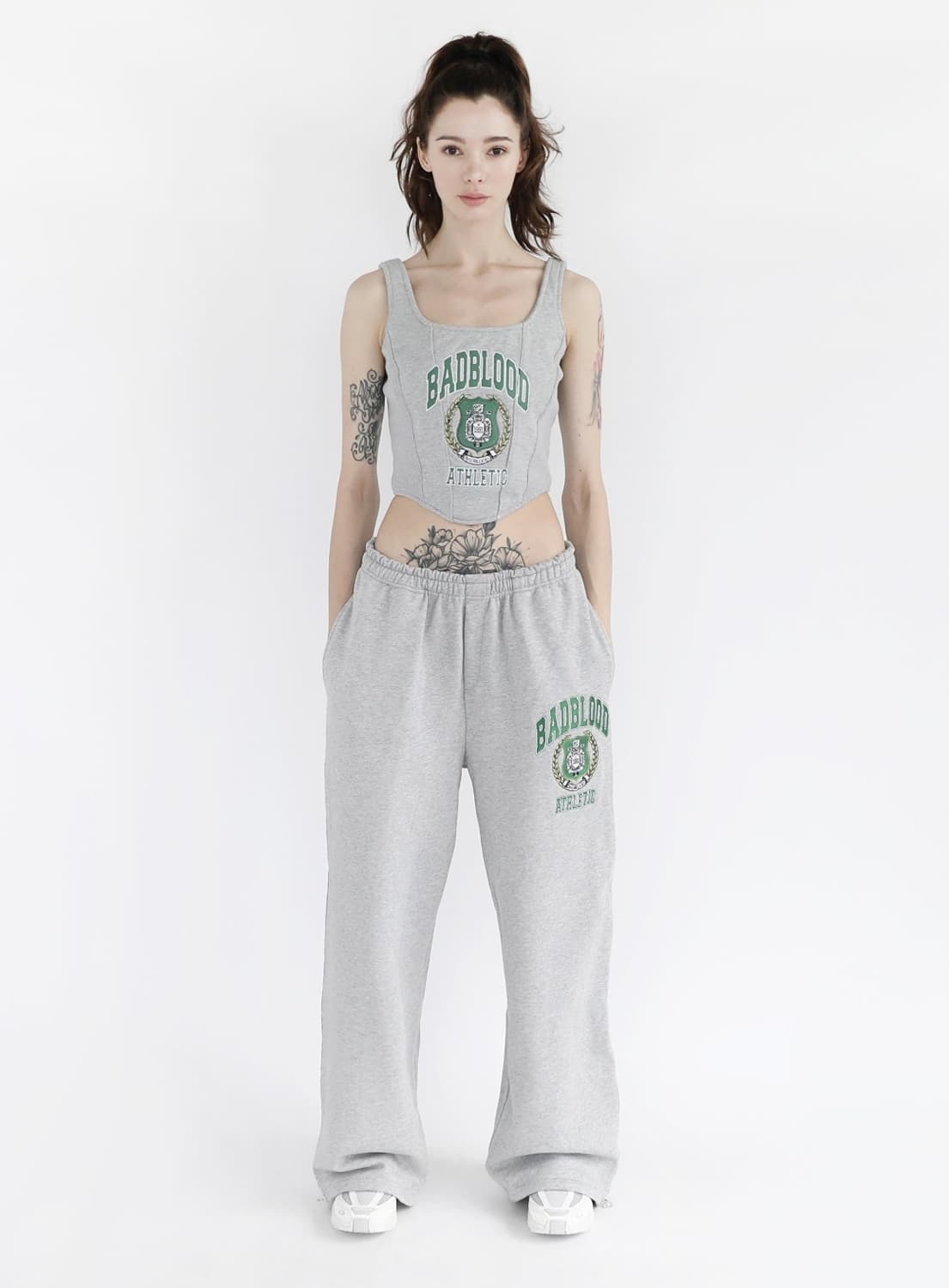 헤리티지 엠블렘 수퍼 와이드 조거 - 그레이 상품이미지1