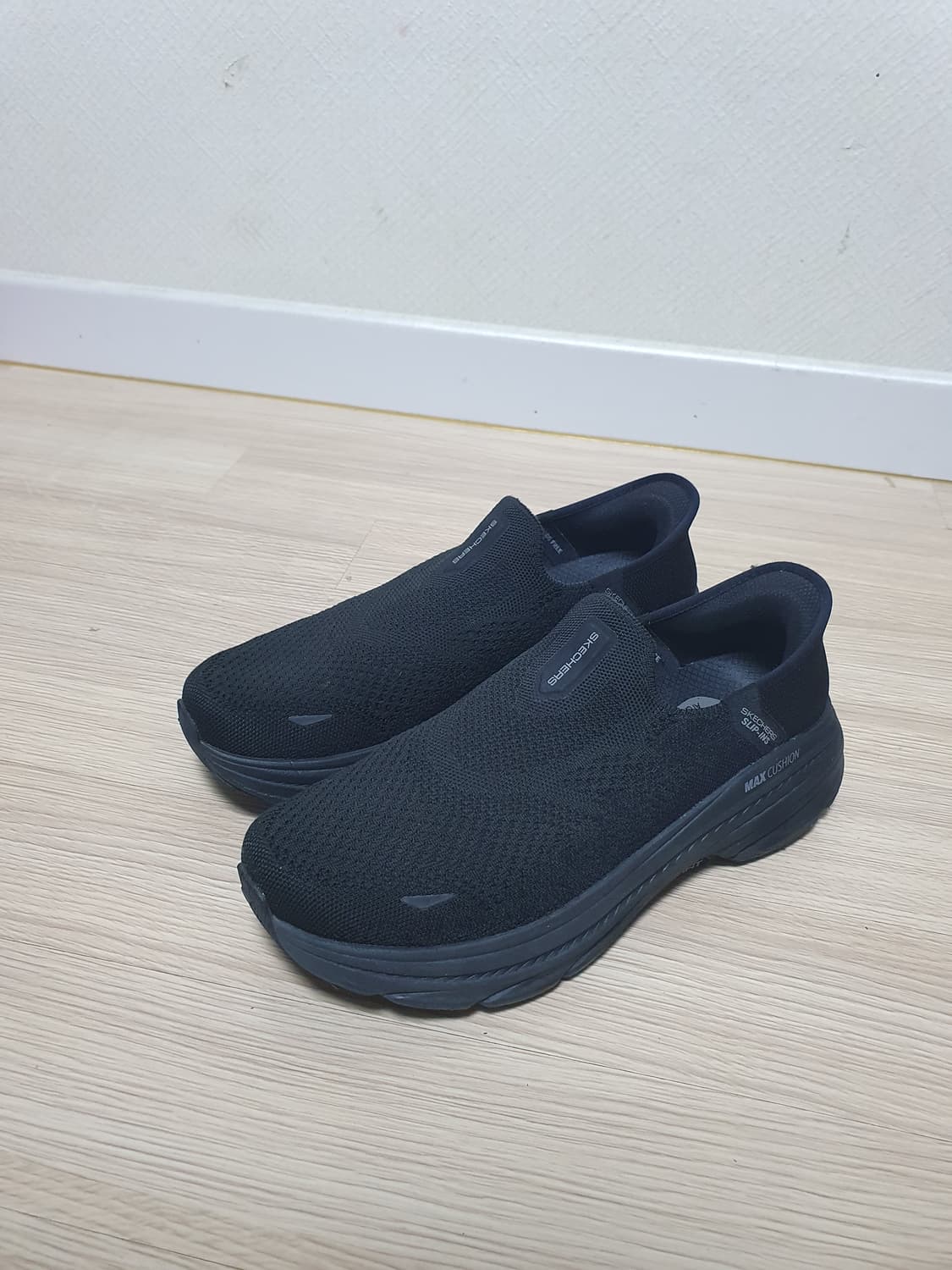 스케쳐스 맥스쿠셔닝 슬립온 265 상품이미지4