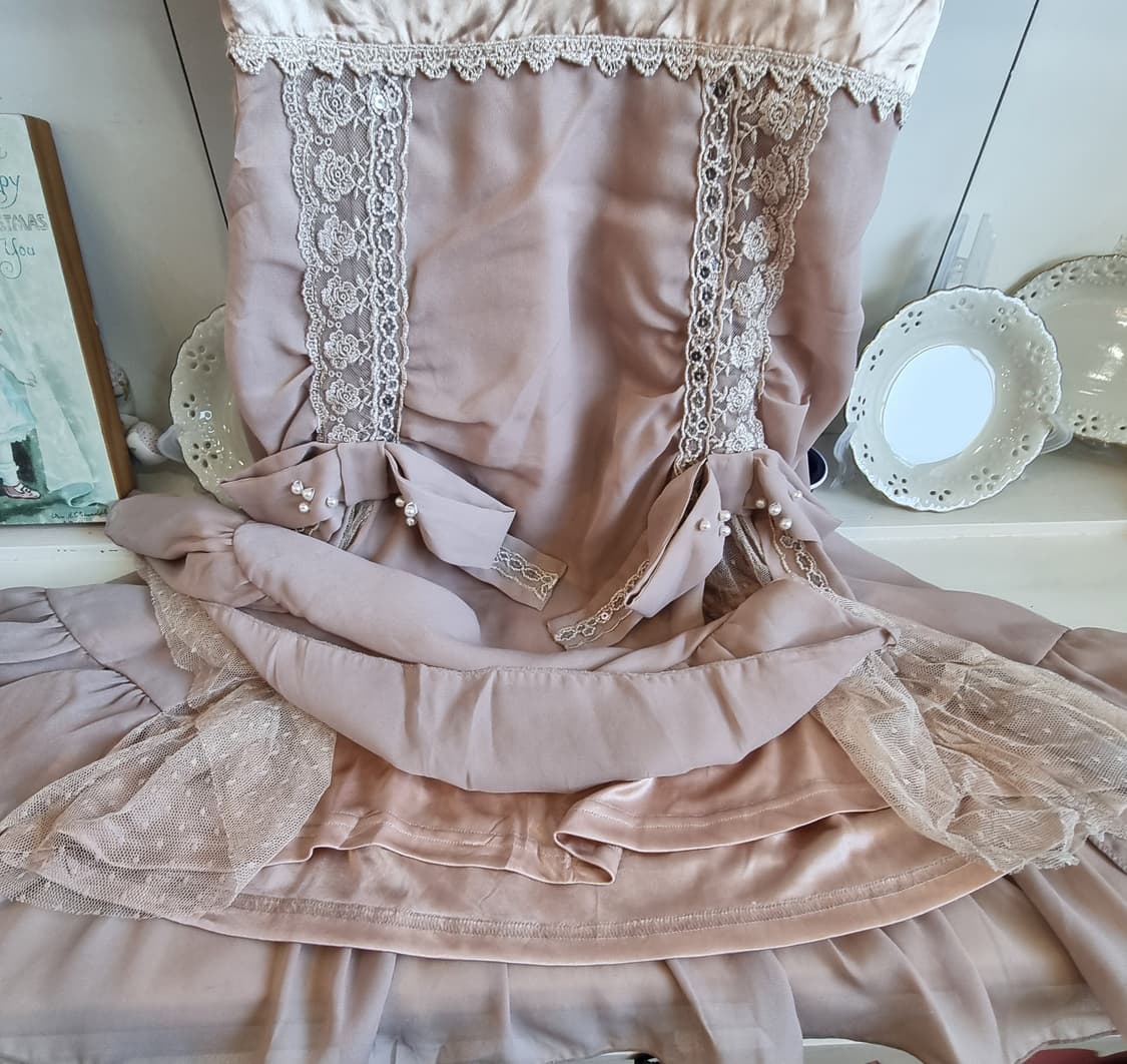 엑시즈팜(axes femme) 로지밀크티 레이스카라 프릴 원피스 상품이미지6