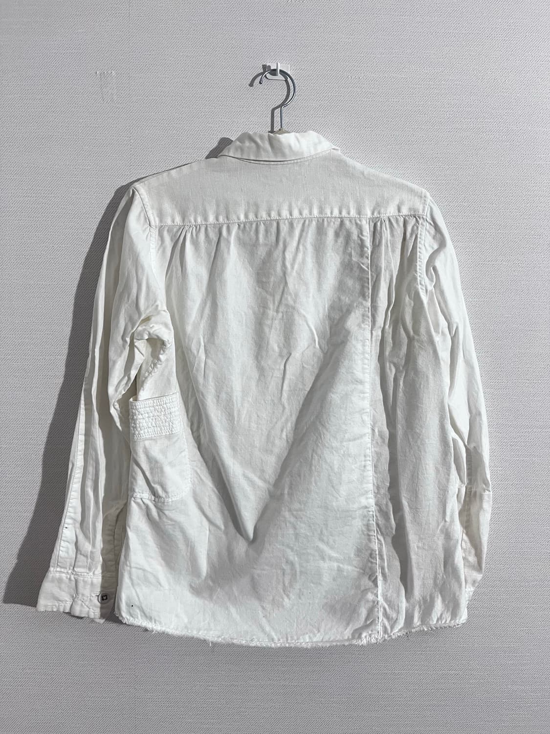 캐피탈 버튼 디테일 셔츠 상품이미지3